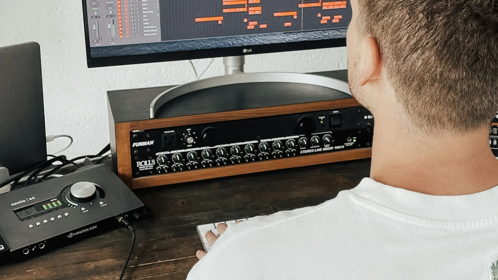 Best Apollo Interface How to choose the right model for you_featured_Man mixing music