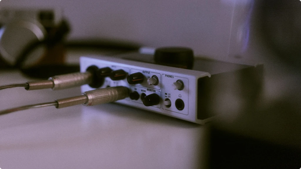 Best Audio Interface Under $100_ Top 5 Best Budget Choices-featured