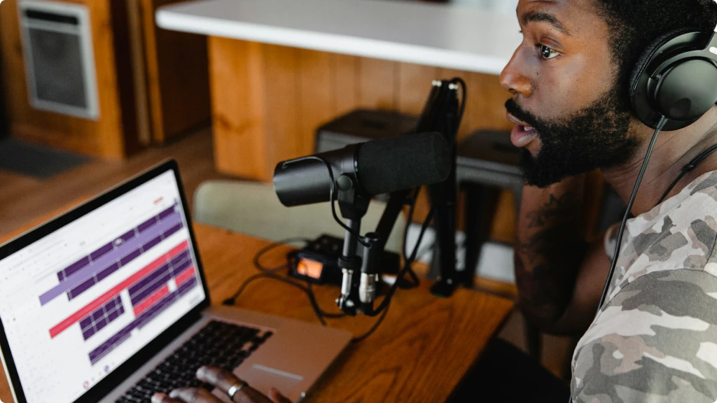 How to Use an Audio Interface for Streaming - Man streaming