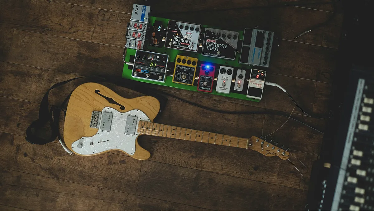 Guitar Setup with pedalboard
